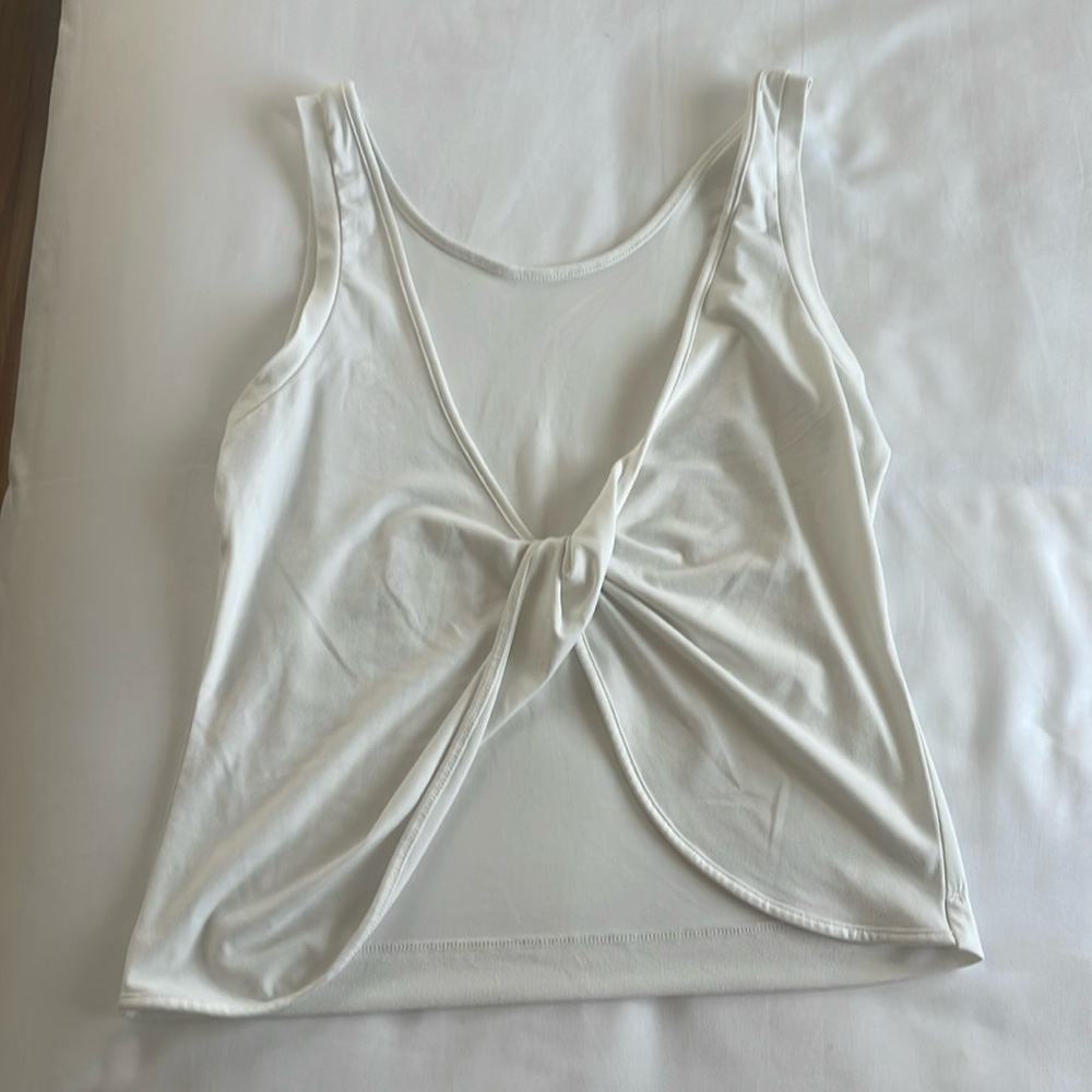 Born primitive women’s tank medium